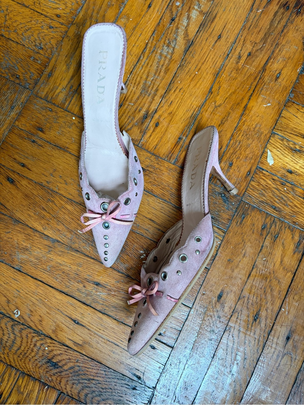 RARE Prada Pink Suede Pointed Toe Grommet Mule Heels with bows - Picture 3 of 5